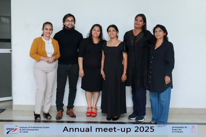 PHOTO-2025-10-08-16-13-45