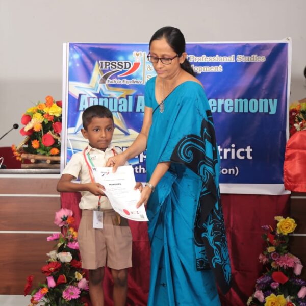 WhatsApp Image 2025-10-08 at 16.17.12